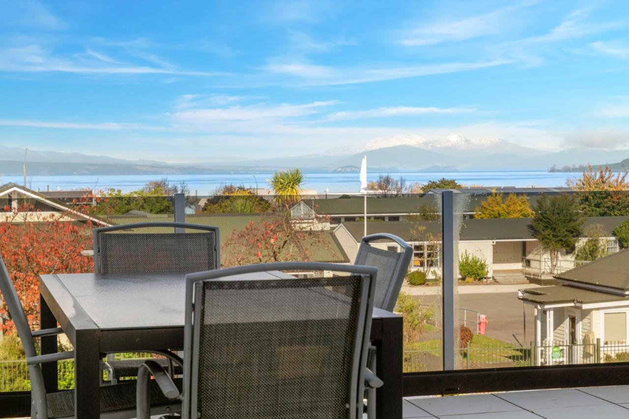 Lakeview Luxury - Taupo Holiday Apartment Extérieur photo